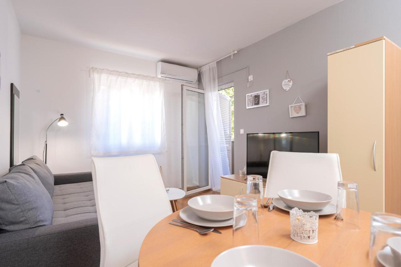 Villa Dalmatia Apartments Bol Buitenkant foto