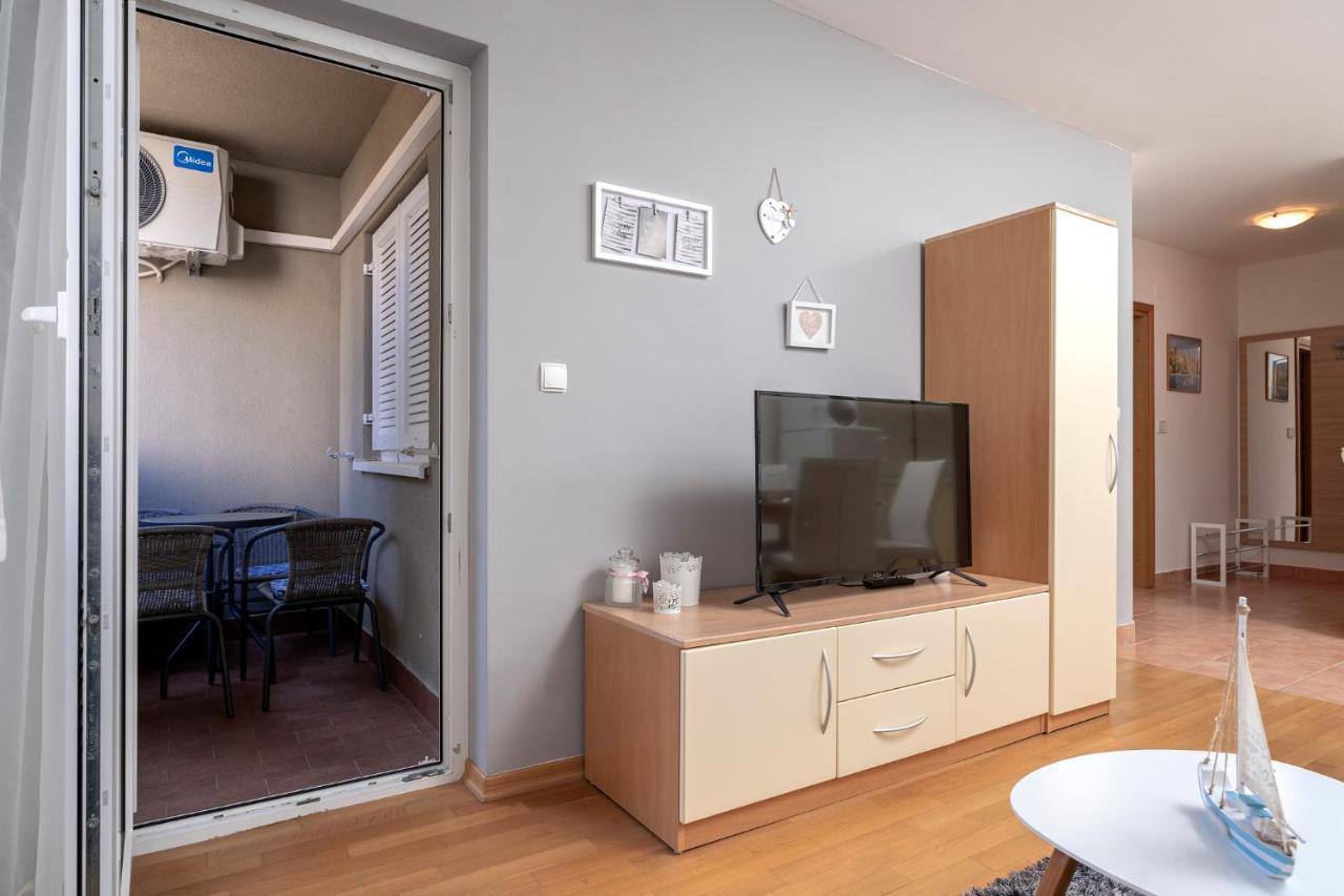 Villa Dalmatia Apartments Bol Buitenkant foto