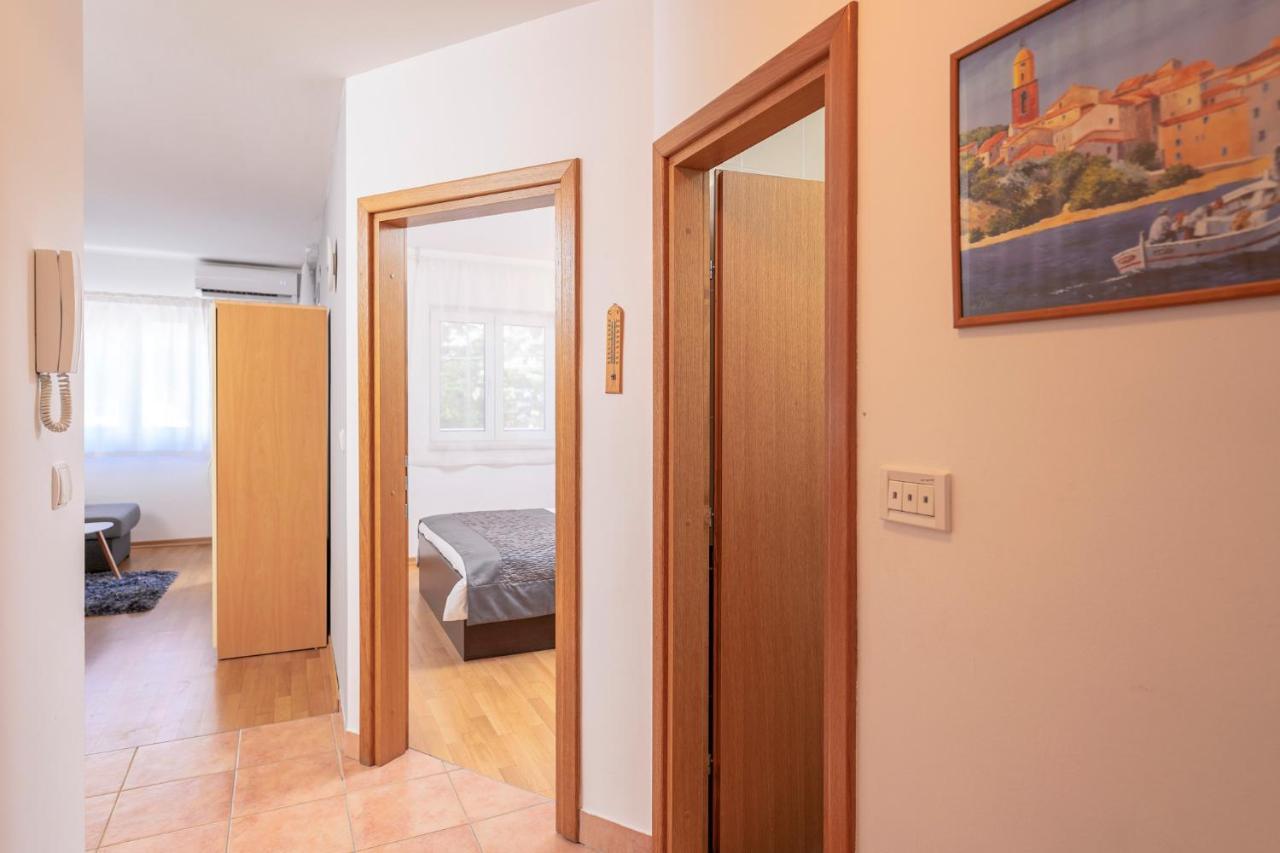 Villa Dalmatia Apartments Bol Buitenkant foto