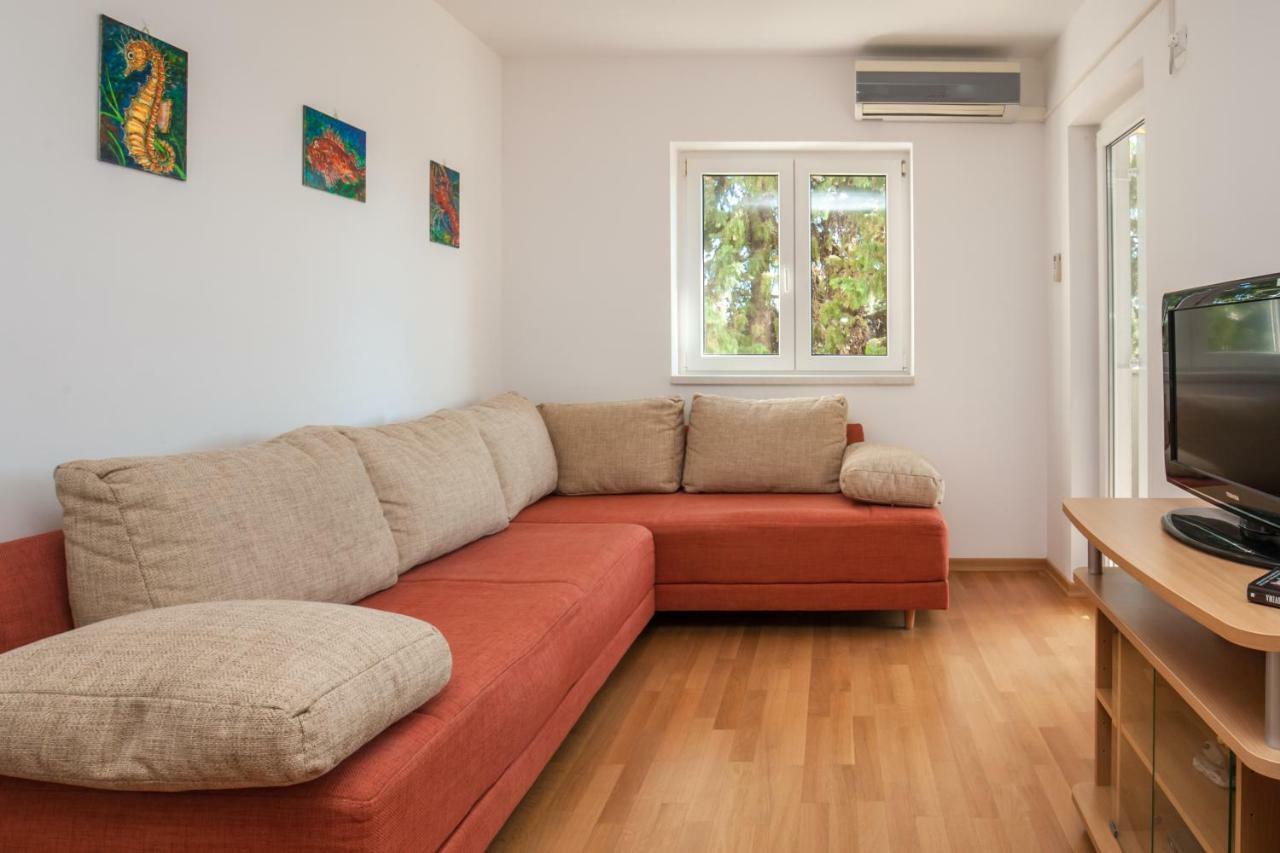 Villa Dalmatia Apartments Bol Buitenkant foto